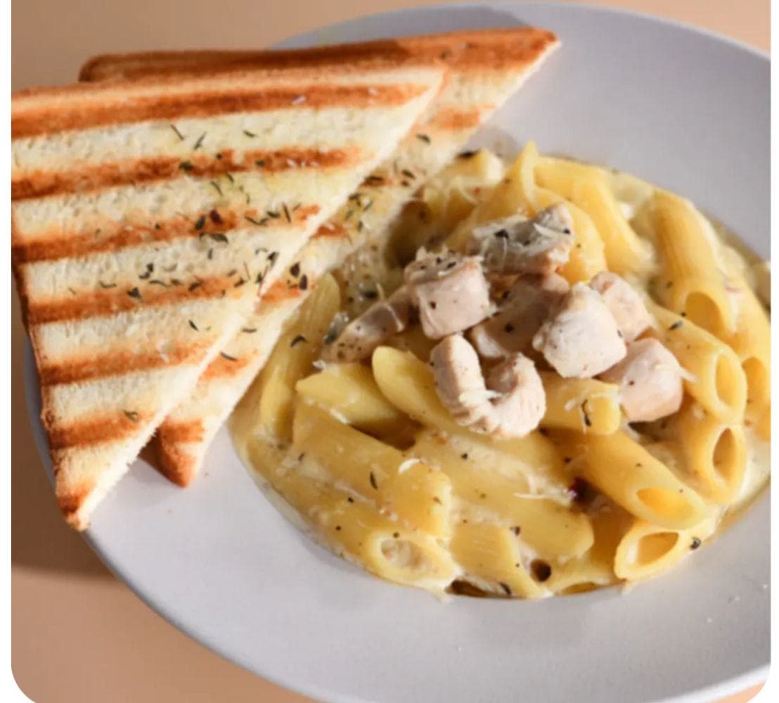 Alfredo Penne Pasta Chicken